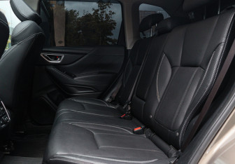 Подержанный автомобиль Subaru Forester Suv 2019 года (9 фото)