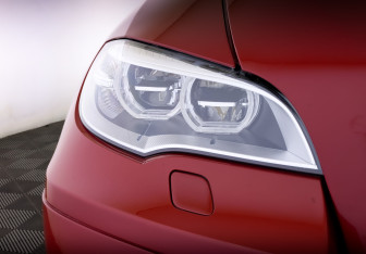 Подержанный автомобиль BMW X6 M 2011 года (17 фото)