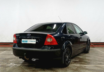 Подержанный автомобиль Ford Focus Sedan 2007 года (5 фото)