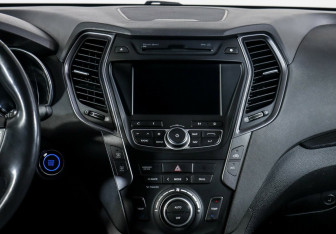Подержанный автомобиль Hyundai Santa Fe 2014 года (9 фото)