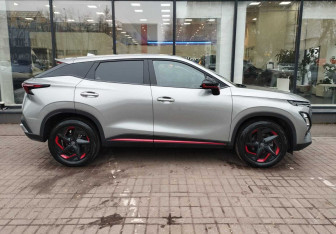 Подержанный автомобиль Omoda C5 2024 года (4 фото)