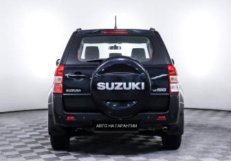 Подержанный автомобиль Suzuki Grand Vitara 2014 года (6 фото)