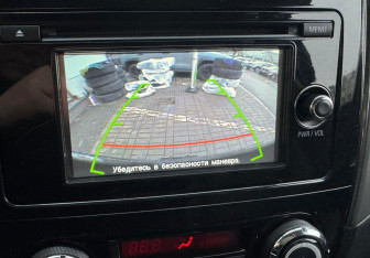 Подержанный автомобиль Mitsubishi Pajero 2014 года (12 фото)