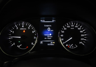 Подержанный автомобиль Nissan Qashqai 2020 года (16 фото)
