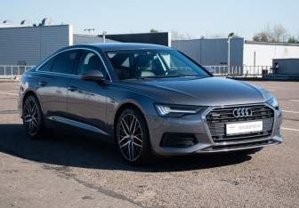 Подержанный автомобиль Audi A6 Sedan 2020 года (3 фото)