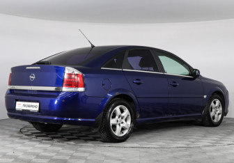 Подержанный автомобиль Opel Vectra Sedan 2007 года (3 фото)