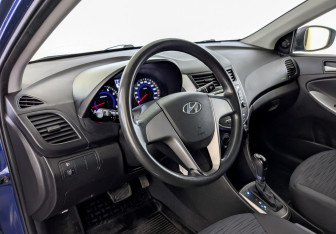 Подержанный автомобиль Hyundai Solaris Sedan 2016 года (16 фото)