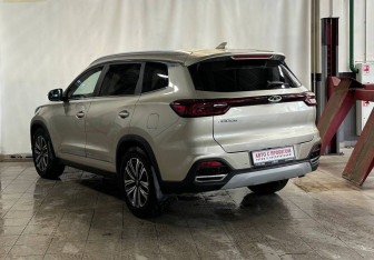 Подержанный автомобиль Chery Tiggo 8 2021 года (7 фото)