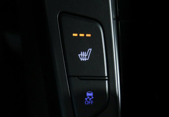 Подержанный автомобиль Hyundai i40 Wagon 2015 года (14 фото)