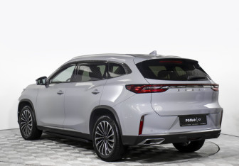 Подержанный автомобиль Exeed TXL 2023 года (7 фото)