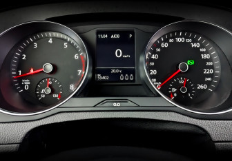 Подержанный автомобиль Volkswagen Passat Sedan 2020 года (13 фото)