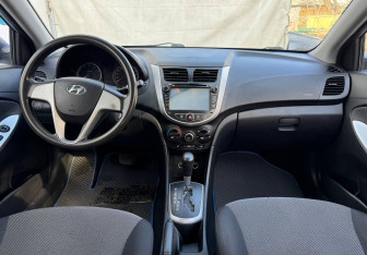 Подержанный автомобиль Hyundai Solaris Sedan 2013 года (9 фото)