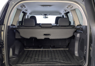 Подержанный автомобиль Toyota Land Cruiser Prado 2021 года (10 фото)