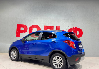 Подержанный автомобиль Opel Mokka 2013 года (5 фото)