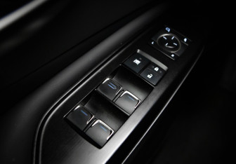 Подержанный автомобиль Lexus ES 2020 года (14 фото)