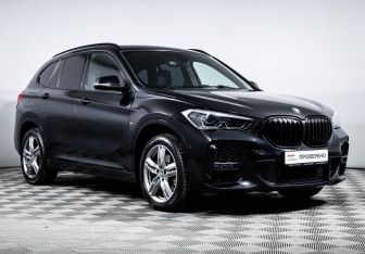 Подержанный автомобиль BMW X1 2020 года (3 фото)