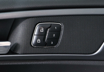 Подержанный автомобиль Ford Mondeo Sedan 2015 года (18 фото)