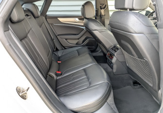 Подержанный автомобиль Audi A7 2021 года (12 фото)