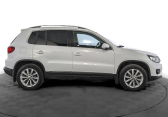 Подержанный автомобиль Volkswagen Tiguan 2015 года (4 фото)