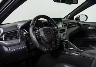 Подержанный автомобиль Toyota Camry Sedan 2021 года (10 фото)