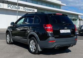 Подержанный автомобиль Chevrolet Captiva 2014 года (7 фото)