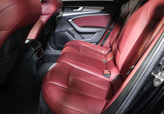 Подержанный автомобиль Audi A6 Wagon 2019 года (13 фото)