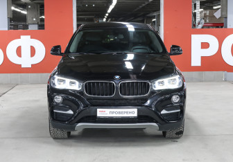 Подержанный автомобиль BMW X6 2015 года (2 фото)