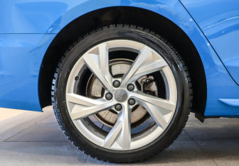 Подержанный автомобиль Audi A4 Sedan 2020 года (28 фото)