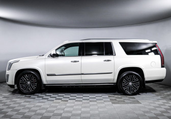 Подержанный автомобиль Cadillac Escalade Suv 2015 года (8 фото)