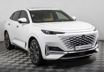 Подержанный автомобиль Changan UNI-K 2024 года (3 фото)