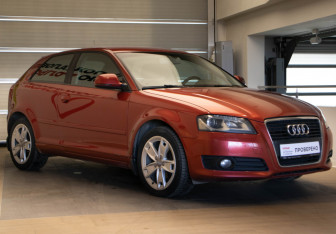 Подержанный автомобиль Audi A3 Hatchback 2009 года (3 фото)