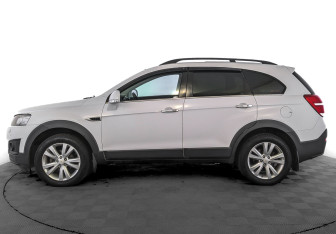 Подержанный автомобиль Chevrolet Captiva 2014 года (8 фото)