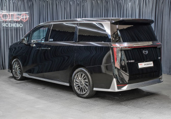 Подержанный автомобиль GAC M8 2023 года (7 фото)