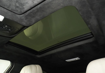 Подержанный автомобиль BMW X6 2016 года (18 фото)