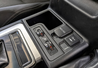 Подержанный автомобиль Toyota Land Cruiser Prado 2018 года (28 фото)