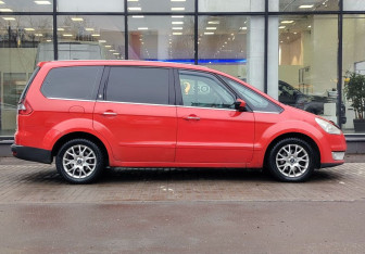 Подержанный автомобиль Ford Galaxy 2007 года (4 фото)