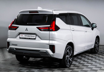 Подержанный автомобиль Mitsubishi Xpander 2023 года (5 фото)