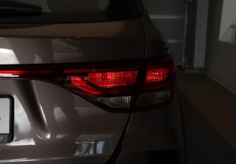 Подержанный автомобиль Kia Rio Hatchback 2021 года (23 фото)
