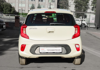 Подержанный автомобиль Kia Picanto 2022 года (5 фото)
