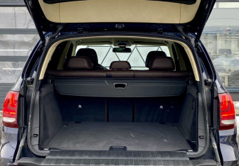 Подержанный автомобиль BMW X5 2017 года (10 фото)