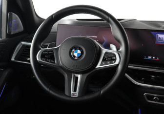 Подержанный автомобиль BMW X5 2024 года (14 фото)