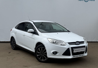 Подержанный автомобиль Ford Focus Sedan 2012 года (3 фото)