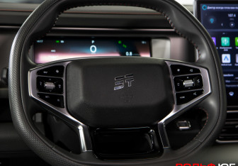 Подержанный автомобиль Jetour T2 2024 года (16 фото)