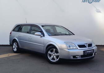 Подержанный автомобиль Opel Vectra Wagon 2004 года (3 фото)