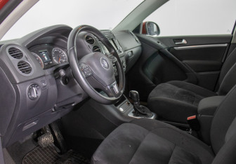 Подержанный автомобиль Volkswagen Tiguan 2014 года (10 фото)