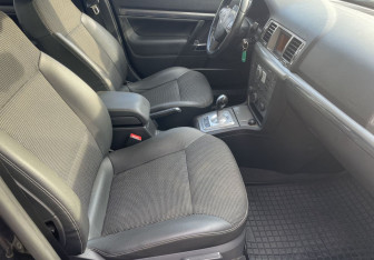 Подержанный автомобиль Opel Vectra Sedan 2007 года (9 фото)