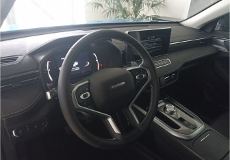 Новый Haval Jolion 2025 (10 фото)