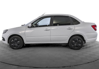 Подержанный автомобиль LADA (ВАЗ) Granta Sedan 2023 года (8 фото)