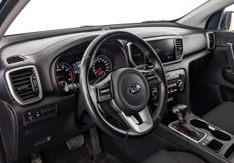 Подержанный автомобиль Kia Sportage 2021 года (14 фото)
