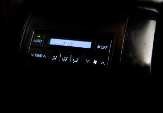 Подержанный автомобиль Toyota Land Cruiser Prado 2018 года (28 фото)